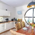 Jazz Art's Penthouse דירה