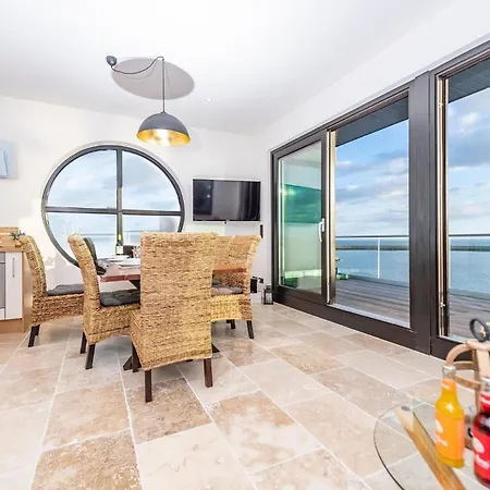 Jazz Art's Penthouse *